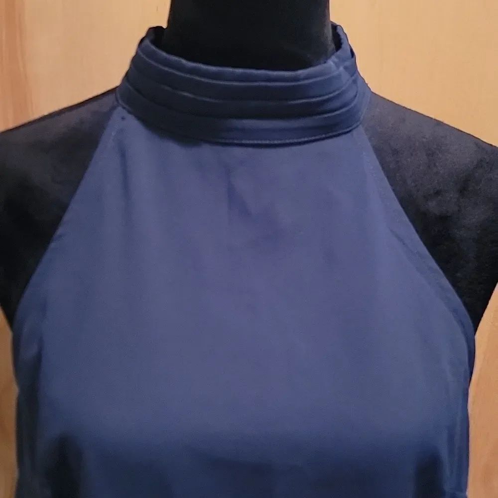 NWT 41 Hawthorne Elegant Navy Blue Women's Halter Top Sz Med